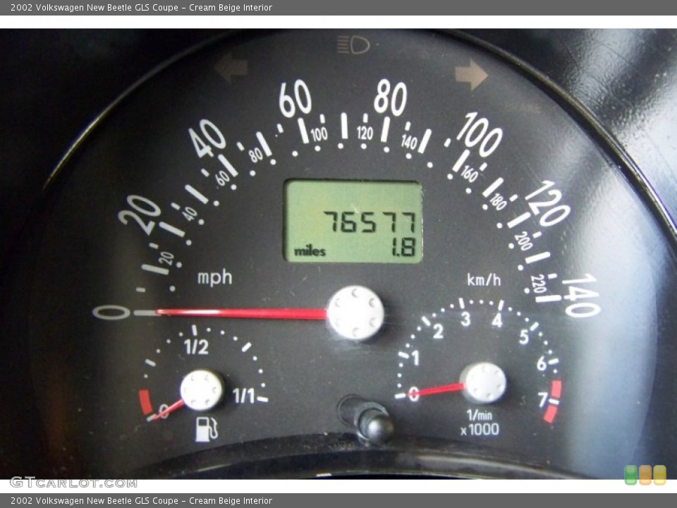 Cream Beige Interior Gauges for the 2002 Volkswagen New Beetle GLS Coupe #51769079