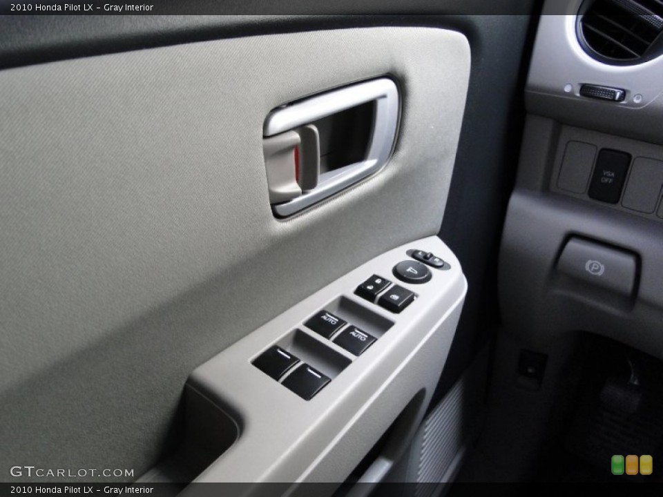 Gray Interior Controls for the 2010 Honda Pilot LX #51775153