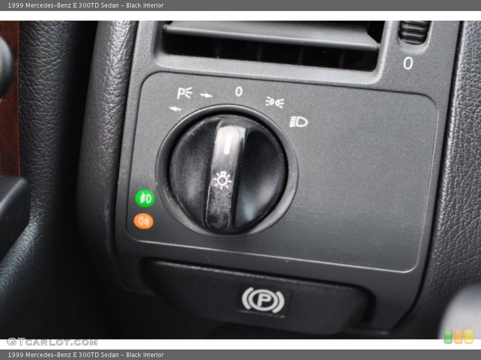 Black Interior Controls for the 1999 Mercedes-Benz E 300TD Sedan #51785768