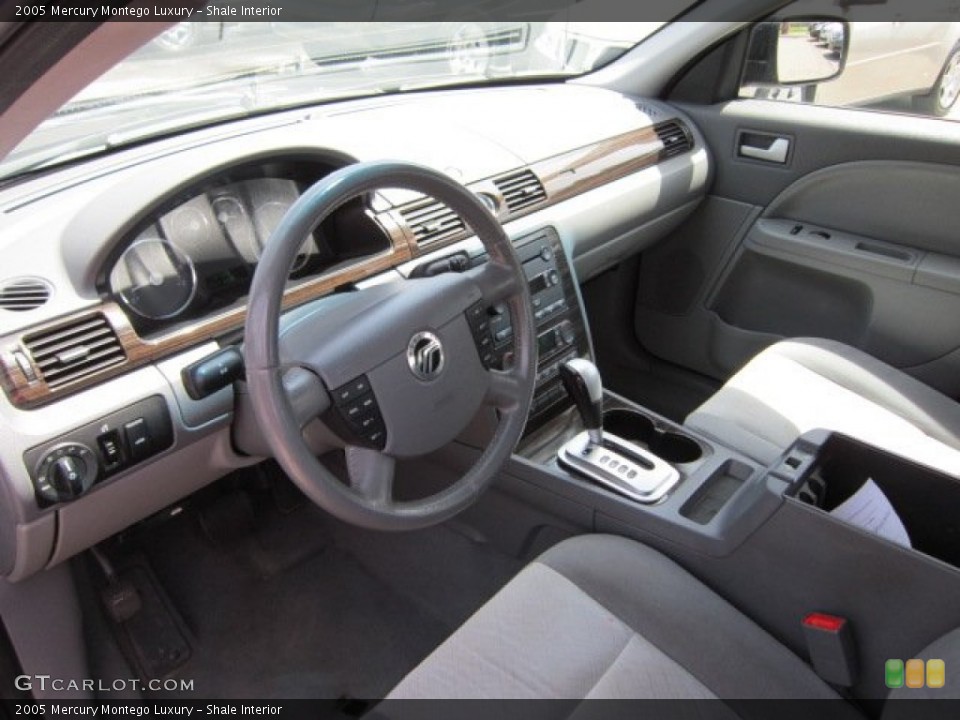 Shale Interior Photo for the 2005 Mercury Montego Luxury #51797606
