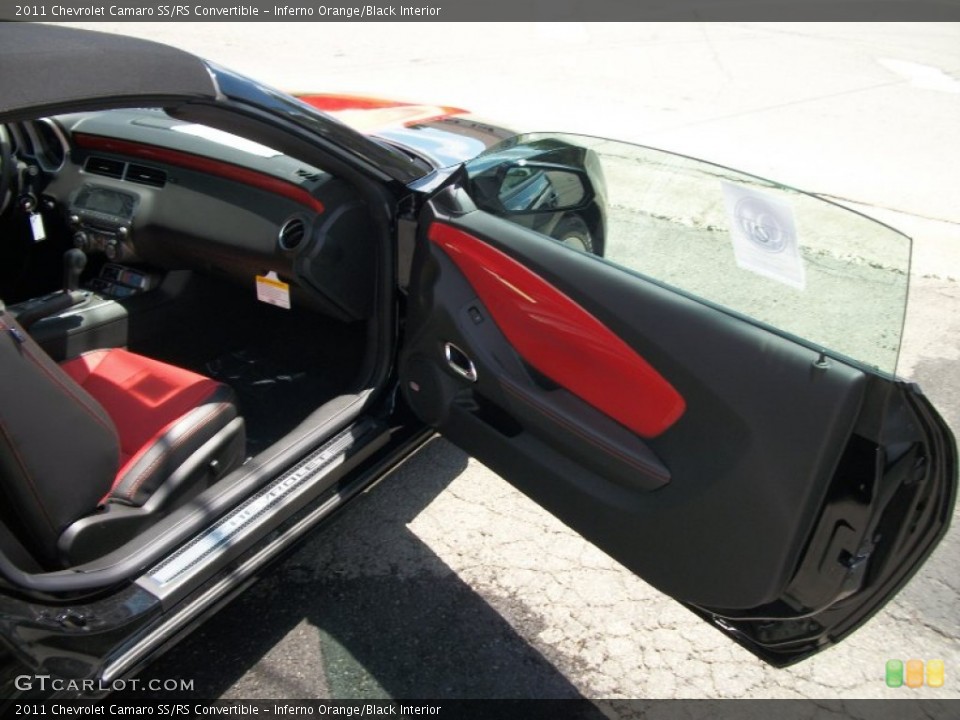 Inferno Orange/Black Interior Door Panel for the 2011 Chevrolet Camaro SS/RS Convertible #51811490