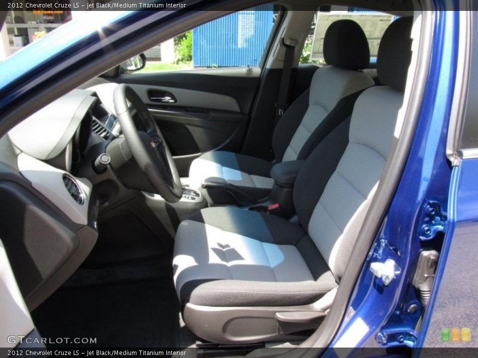 Jet Black/Medium Titanium Interior Photo for the 2012 Chevrolet Cruze LS #51822578