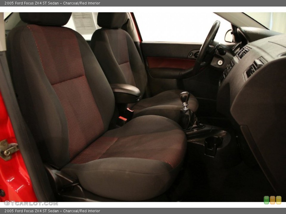 Charcoal/Red Interior Photo for the 2005 Ford Focus ZX4 ST Sedan #51826282