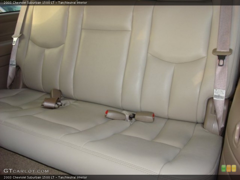 Tan/Neutral Interior Photo for the 2003 Chevrolet Suburban 1500 LT #51829426
