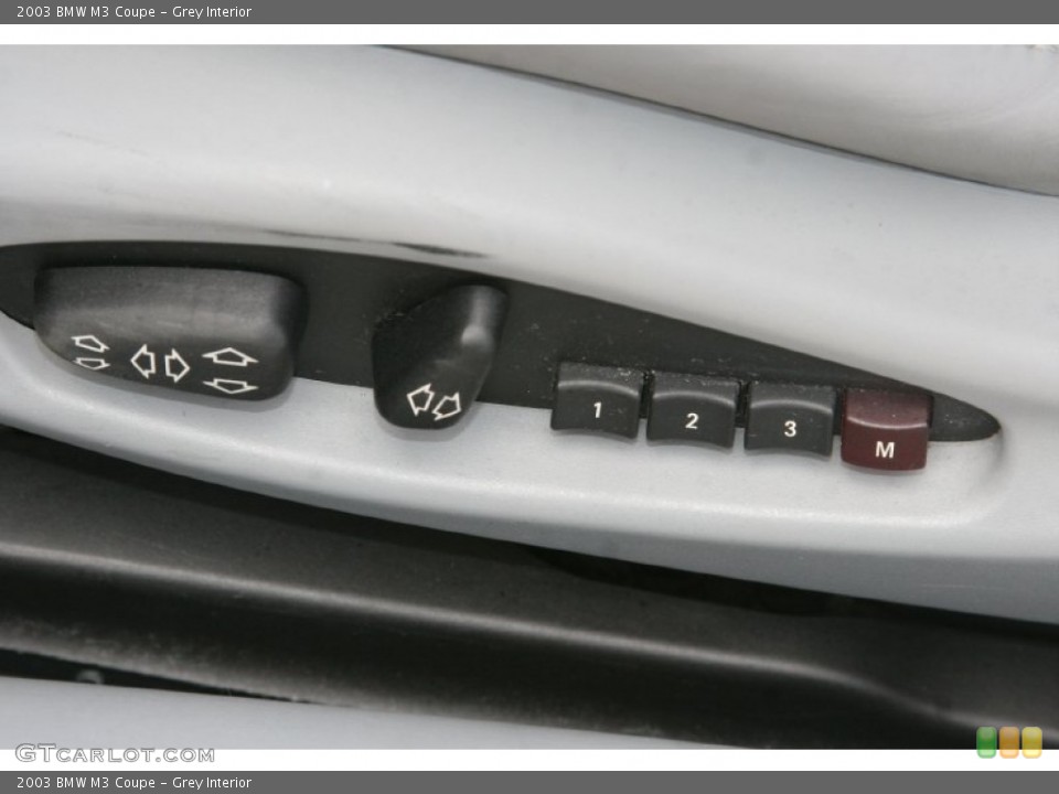 Grey Interior Controls for the 2003 BMW M3 Coupe #51844378