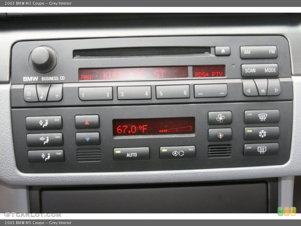 Grey Interior Controls for the 2003 BMW M3 Coupe #51844402