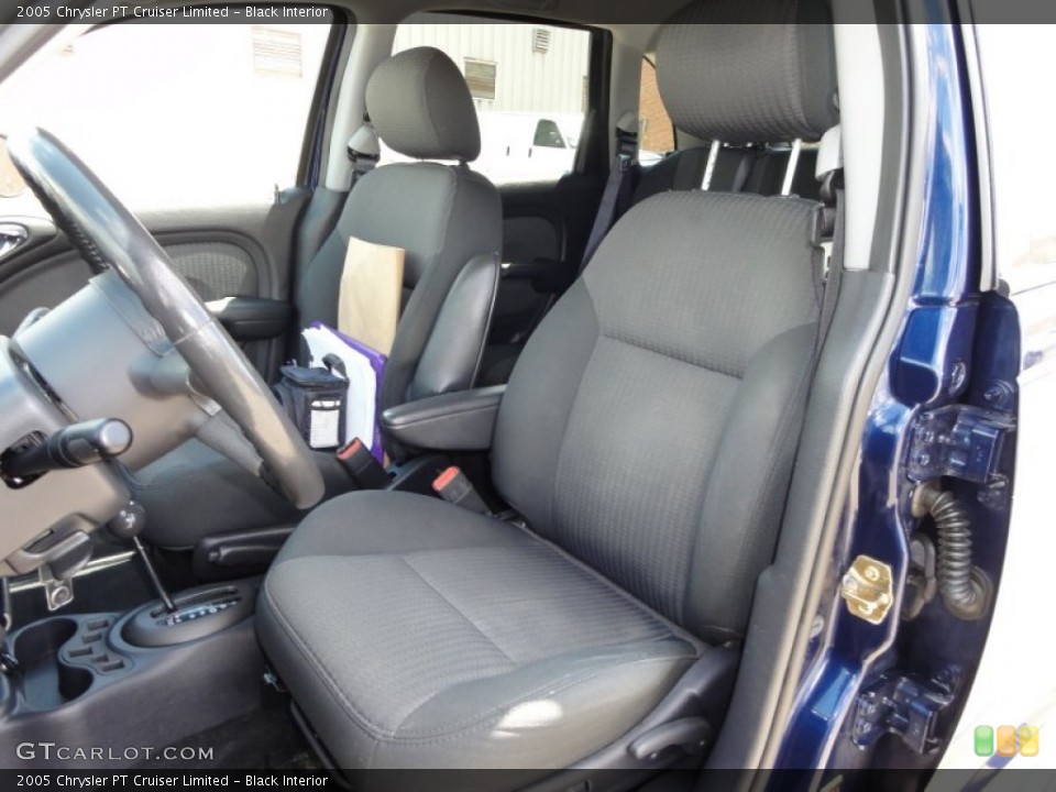 Black Interior Photo for the 2005 Chrysler PT Cruiser Limited #51849614