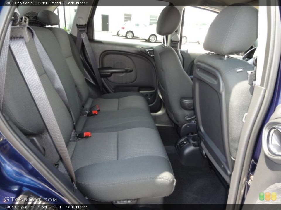Black Interior Photo for the 2005 Chrysler PT Cruiser Limited #51849692