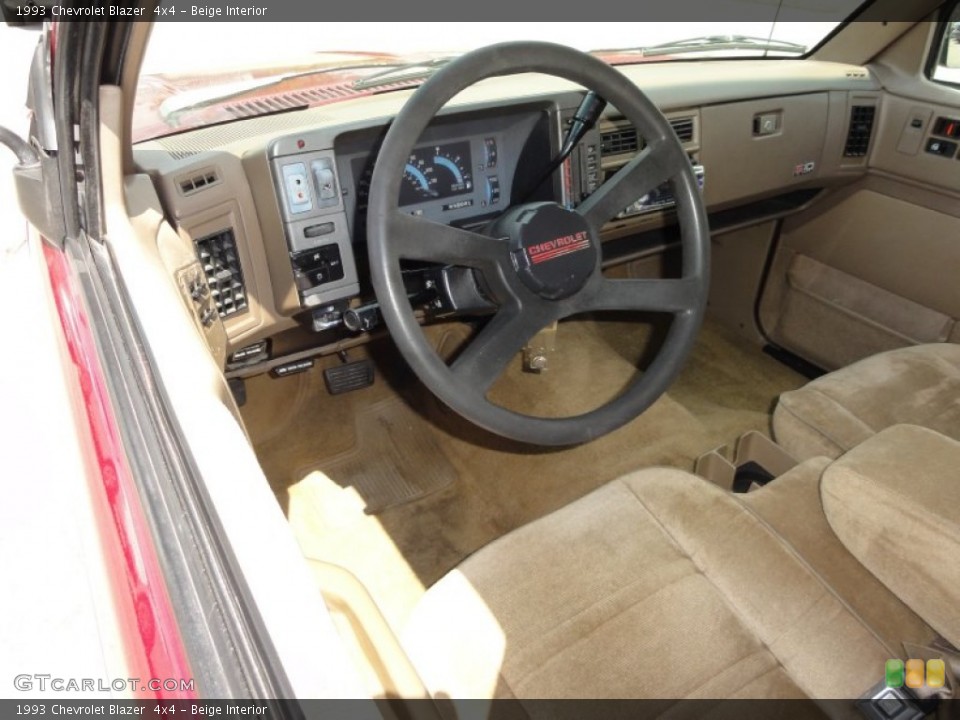 Beige Interior Photo for the 1993 Chevrolet Blazer  4x4 #51850238