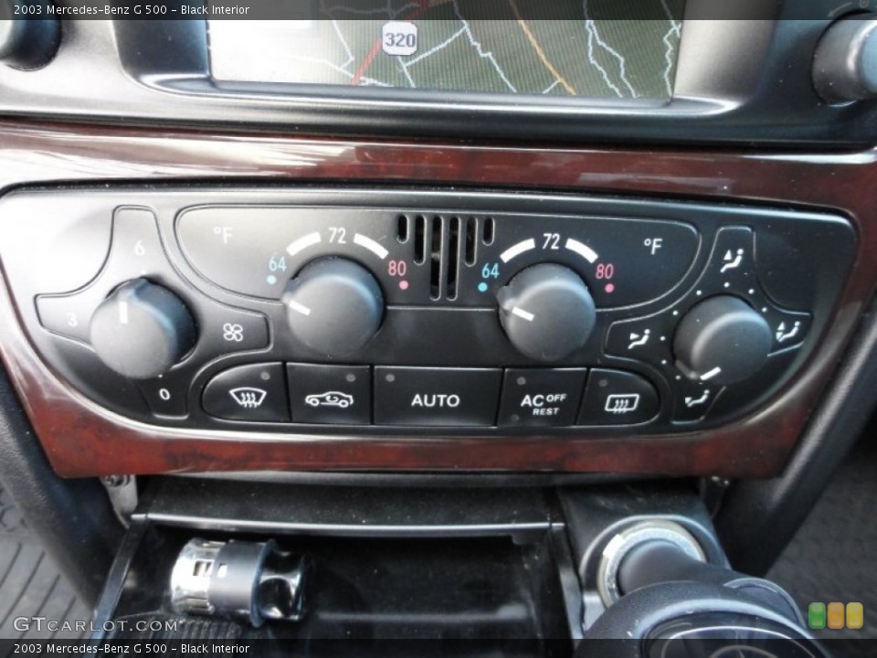 Black Interior Controls for the 2003 Mercedes-Benz G 500 #51851357