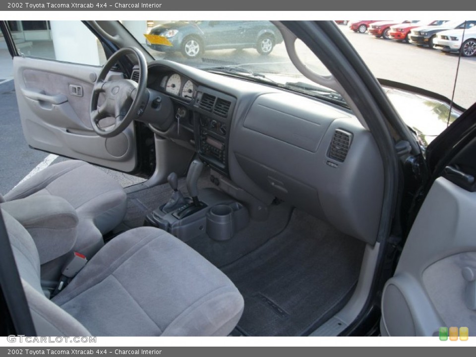 Charcoal Interior Photo for the 2002 Toyota Tacoma Xtracab 4x4 #51858016