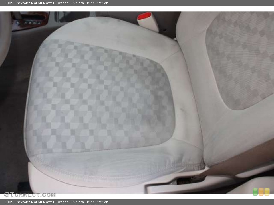 Neutral Beige Interior Photo for the 2005 Chevrolet Malibu Maxx LS Wagon #51863110