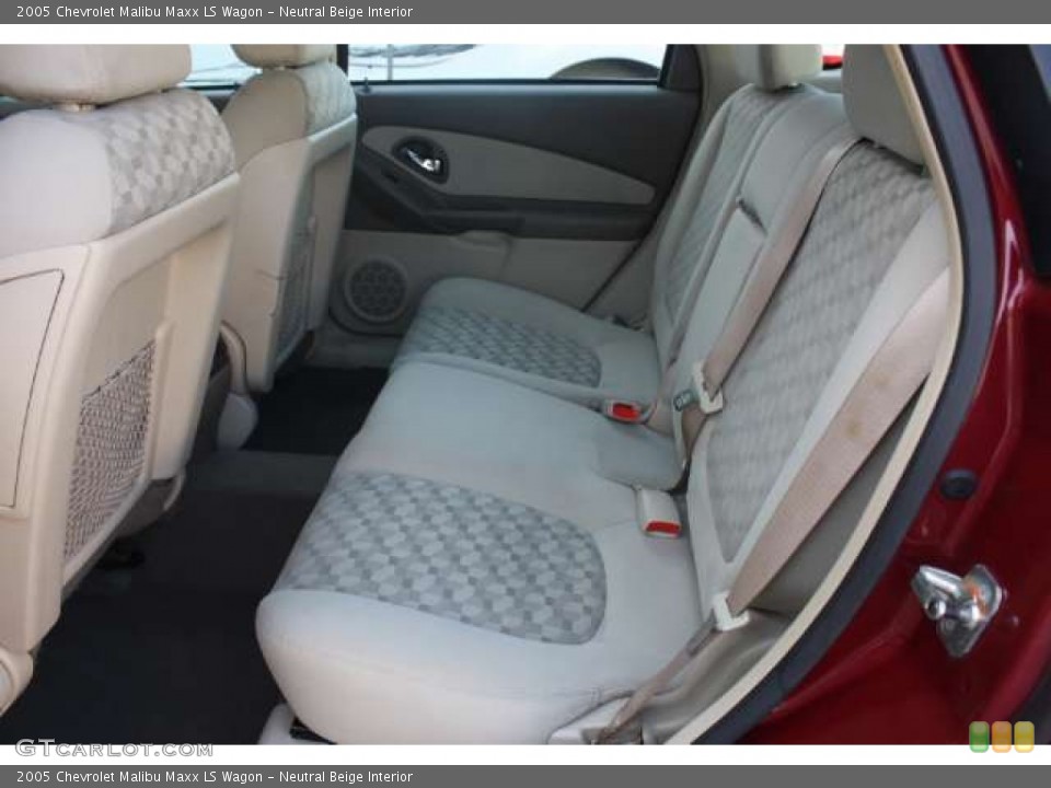 Neutral Beige Interior Photo for the 2005 Chevrolet Malibu Maxx LS Wagon #51863146