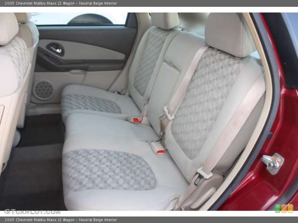 Neutral Beige Interior Photo for the 2005 Chevrolet Malibu Maxx LS Wagon #51863158