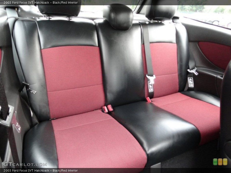 Black/Red Interior Photo for the 2003 Ford Focus SVT Hatchback #51866452