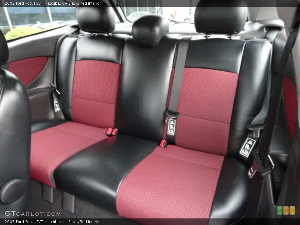 Black/Red Interior Photo for the 2003 Ford Focus SVT Hatchback #51866515
