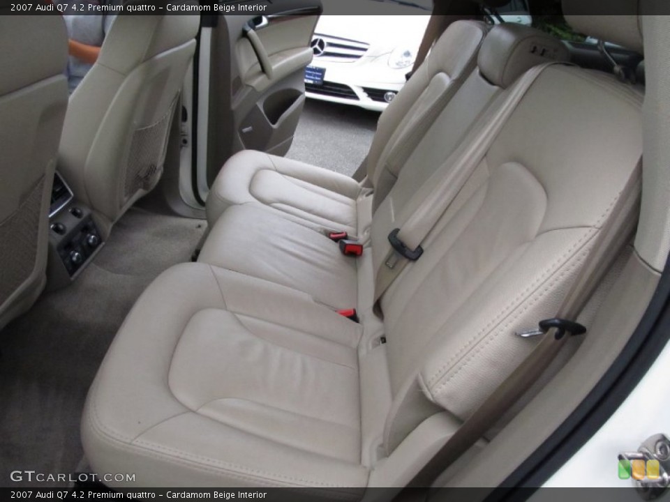 Cardamom Beige Interior Photo for the 2007 Audi Q7 4.2 Premium quattro #51878269