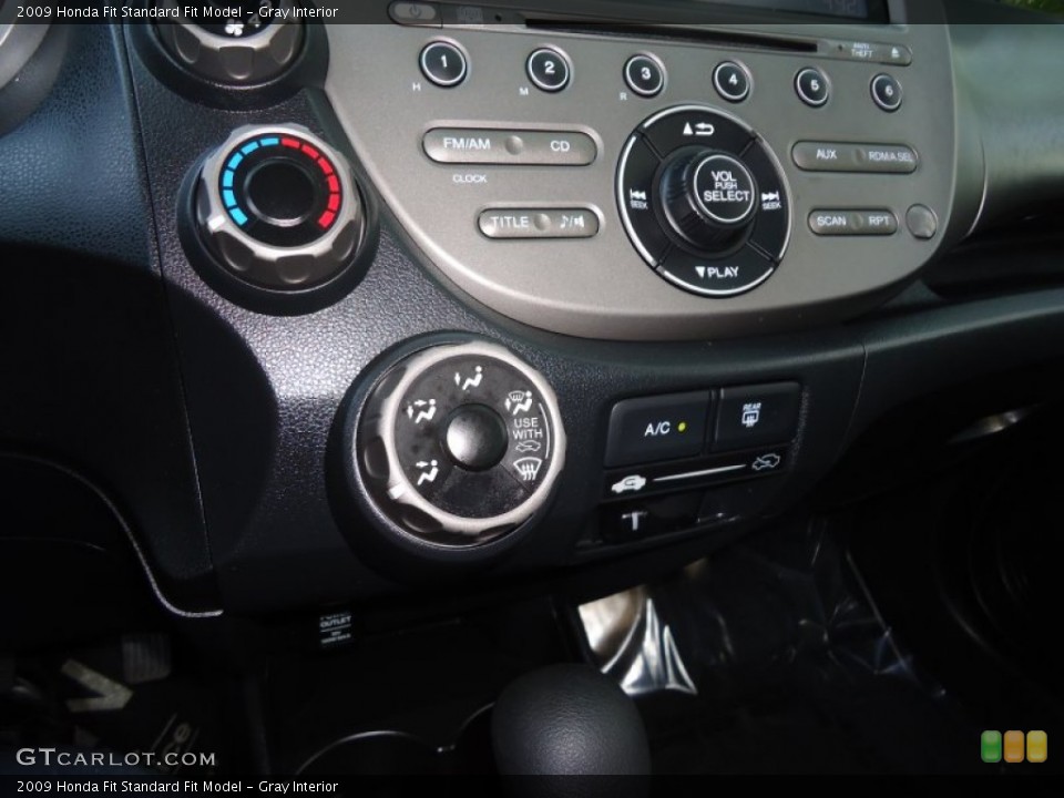 Gray Interior Controls for the 2009 Honda Fit  #51878855