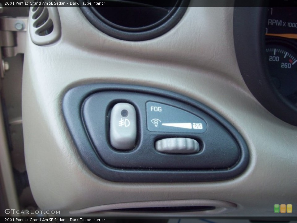 Dark Taupe Interior Controls for the 2001 Pontiac Grand Am SE Sedan #51886430