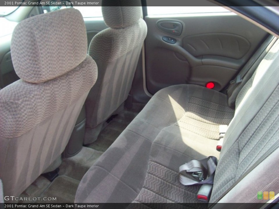 Dark Taupe Interior Photo for the 2001 Pontiac Grand Am SE Sedan #51886517