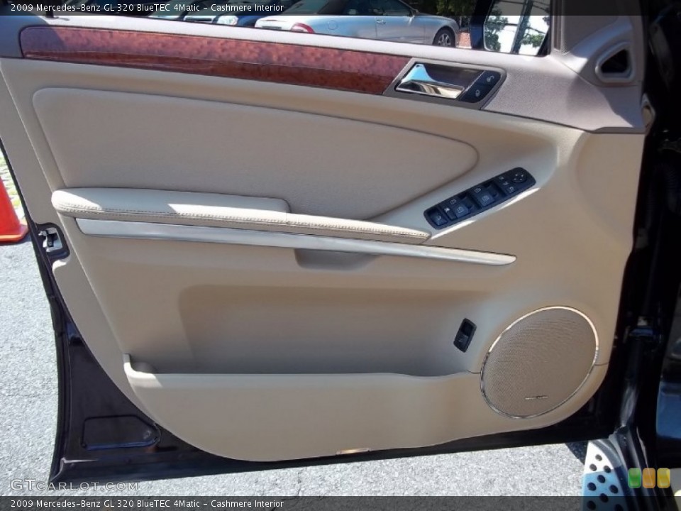Cashmere Interior Door Panel for the 2009 Mercedes-Benz GL 320 BlueTEC 4Matic #51886910