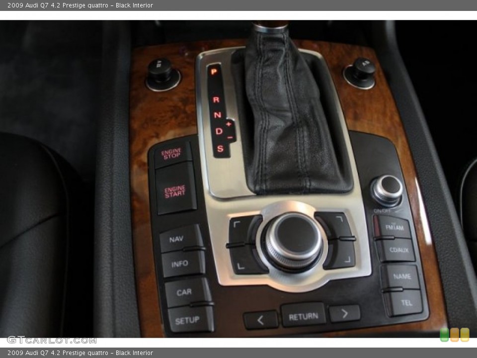 Black Interior Controls for the 2009 Audi Q7 4.2 Prestige quattro #51888731