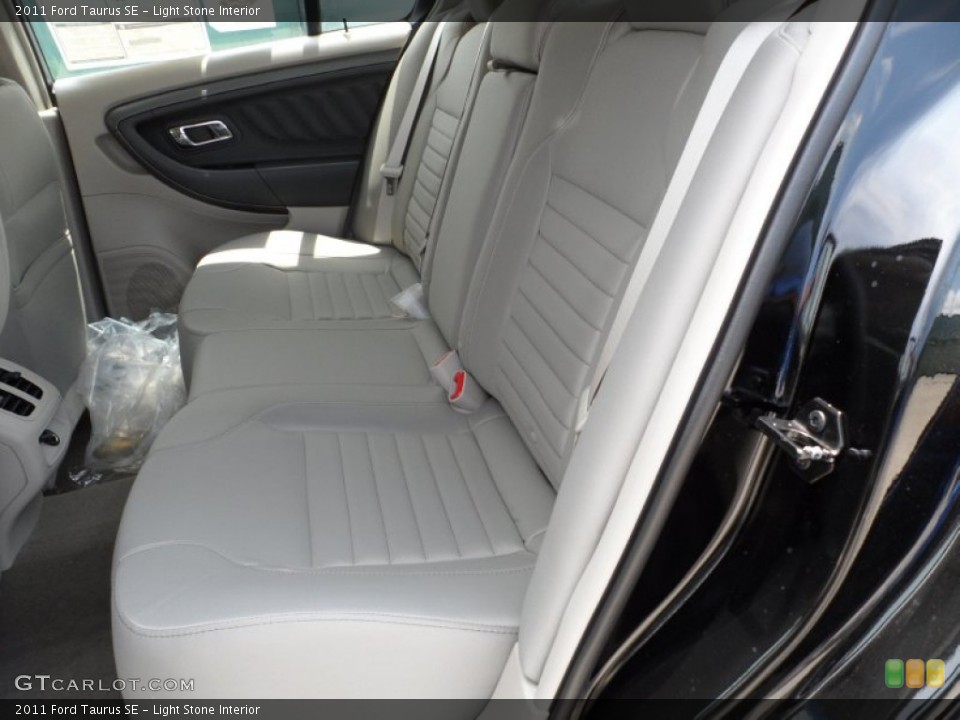 Light Stone Interior Photo for the 2011 Ford Taurus SE #51896513