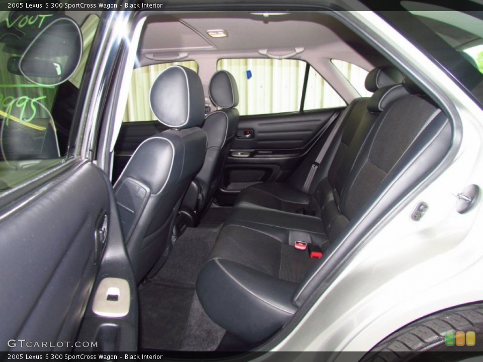 Black Interior Photo for the 2005 Lexus IS 300 SportCross Wagon #51898301