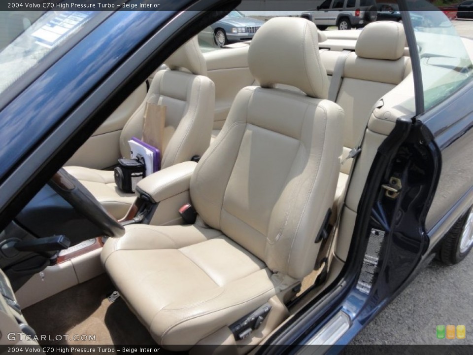 Beige Interior Photo for the 2004 Volvo C70 High Pressure Turbo #51904817