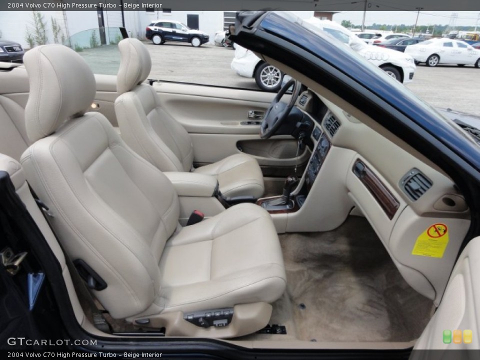Beige Interior Photo for the 2004 Volvo C70 High Pressure Turbo #51904874
