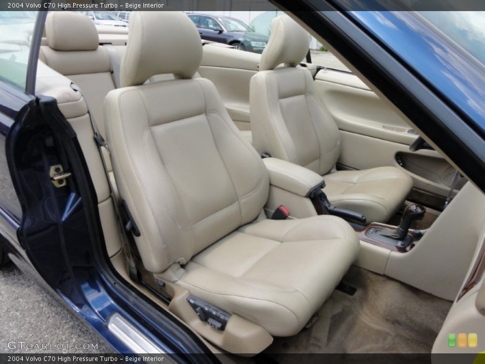 Beige Interior Photo for the 2004 Volvo C70 High Pressure Turbo #51904883