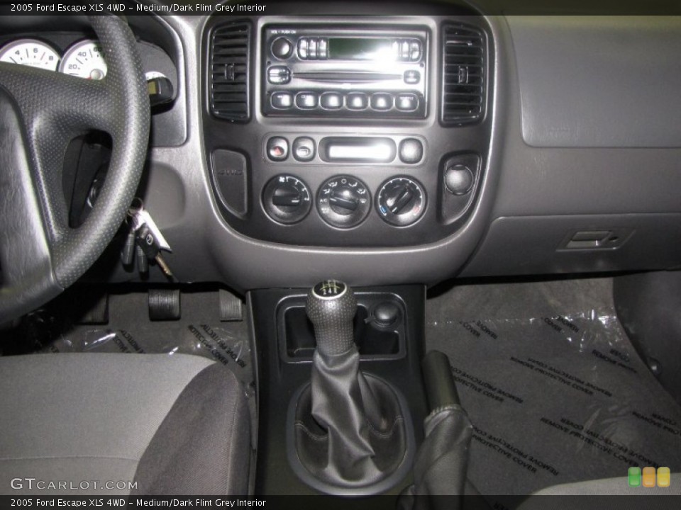 Medium/Dark Flint Grey Interior Transmission for the 2005 Ford Escape XLS 4WD #51907211
