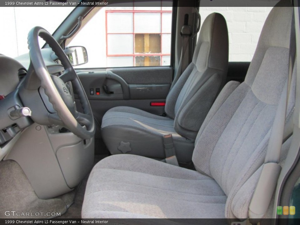 Neutral Interior Photo for the 1999 Chevrolet Astro LS Passenger Van #51908372