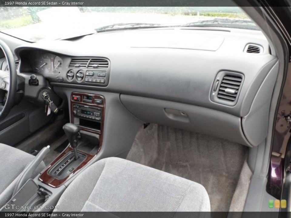Gray Interior Dashboard for the 1997 Honda Accord SE Sedan #51910826