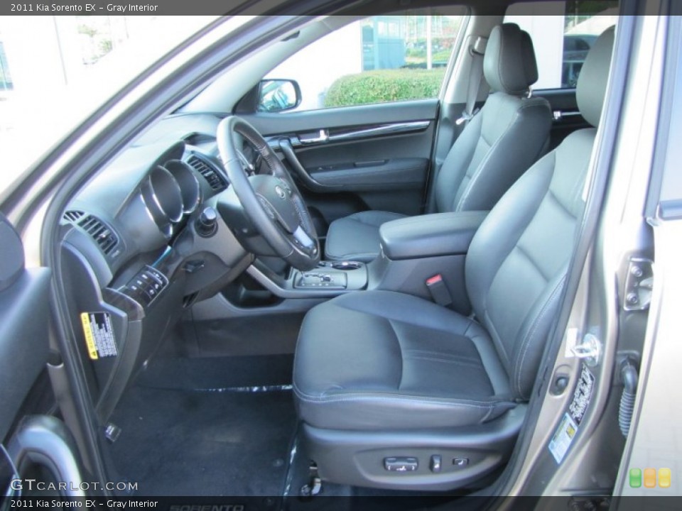 Gray Interior Photo for the 2011 Kia Sorento EX #51912971
