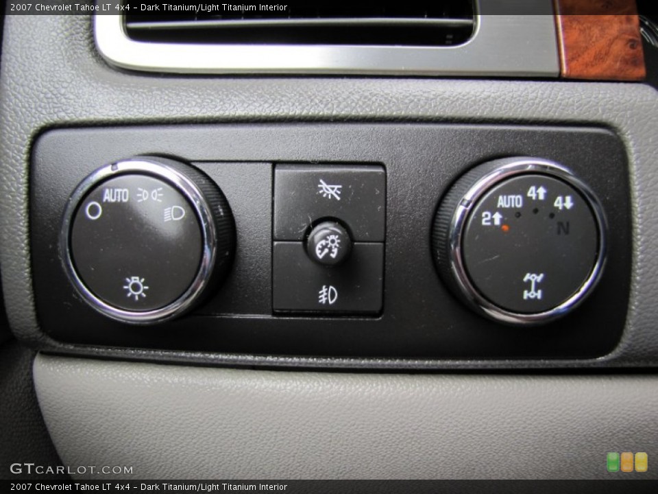 Dark Titanium/Light Titanium Interior Controls for the 2007 Chevrolet Tahoe LT 4x4 #51925667