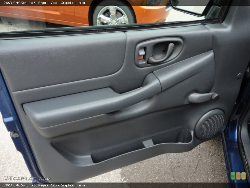 Graphite Interior Door Panel for the 2003 GMC Sonoma SL Regular Cab #51944339