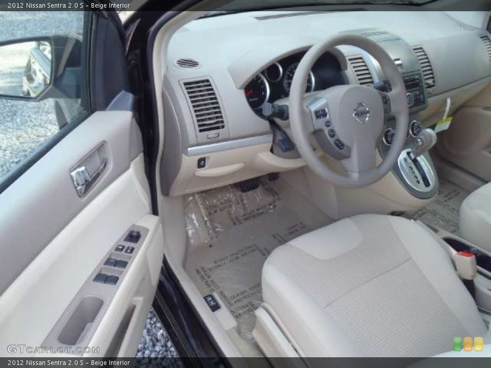 Beige Interior Photo for the 2012 Nissan Sentra 2.0 S #51946289