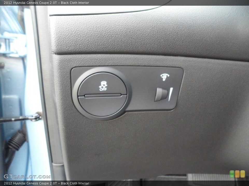 Black Cloth Interior Controls for the 2012 Hyundai Genesis Coupe 2.0T #51950639
