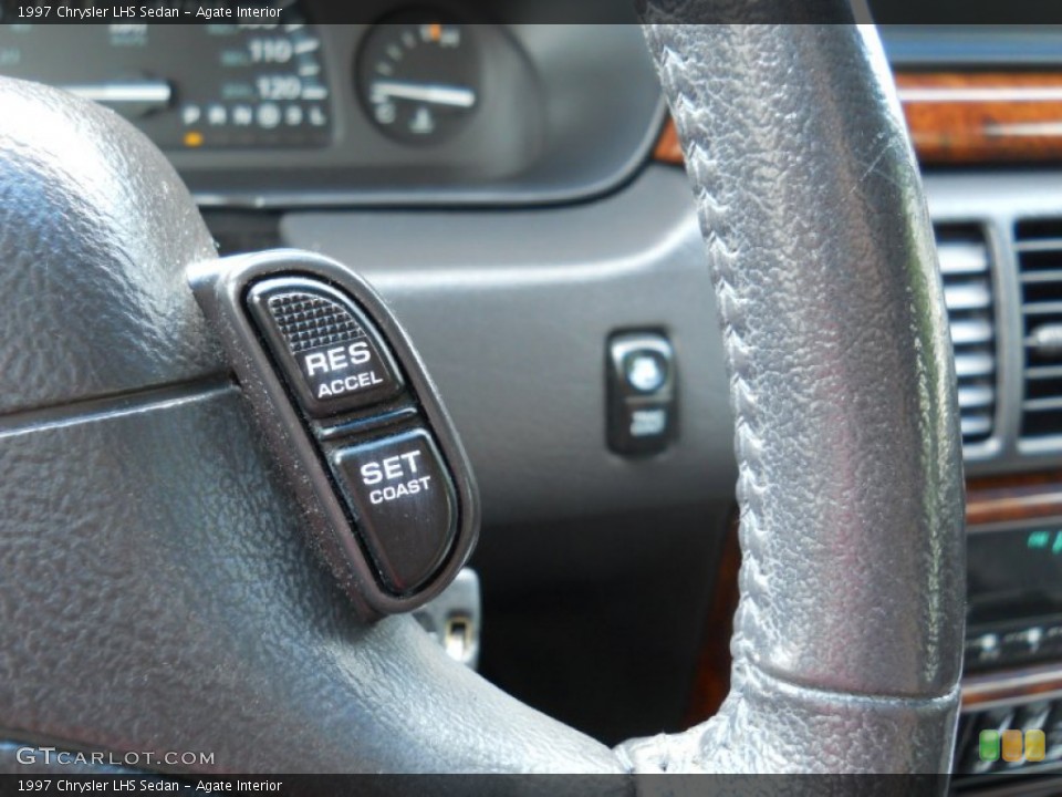 Agate Interior Controls for the 1997 Chrysler LHS Sedan #51951119