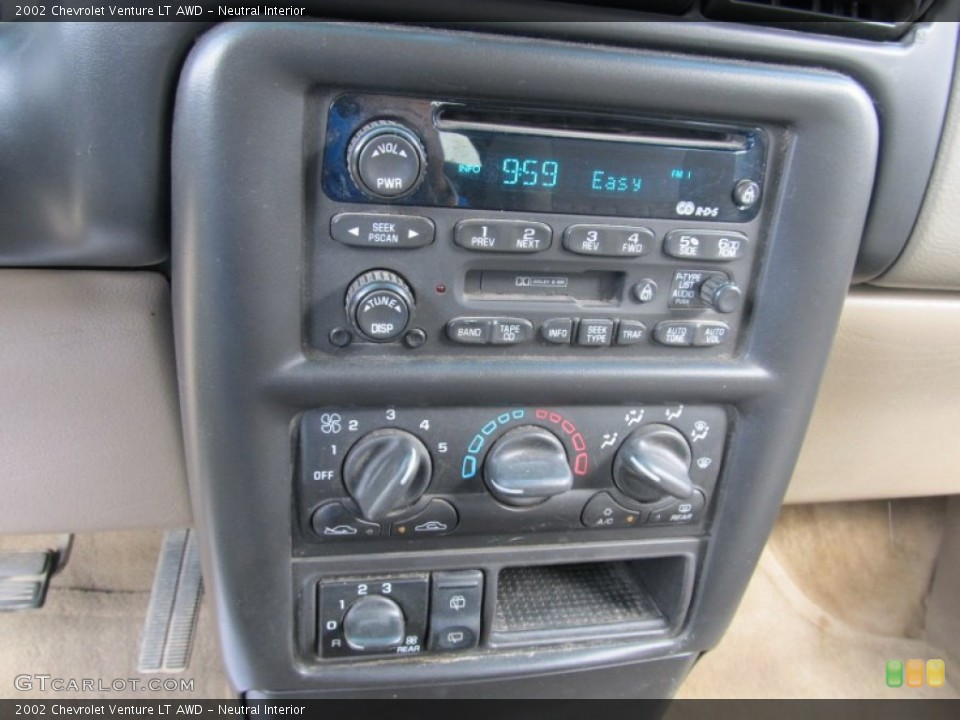 Neutral Interior Controls for the 2002 Chevrolet Venture LT AWD #51952112