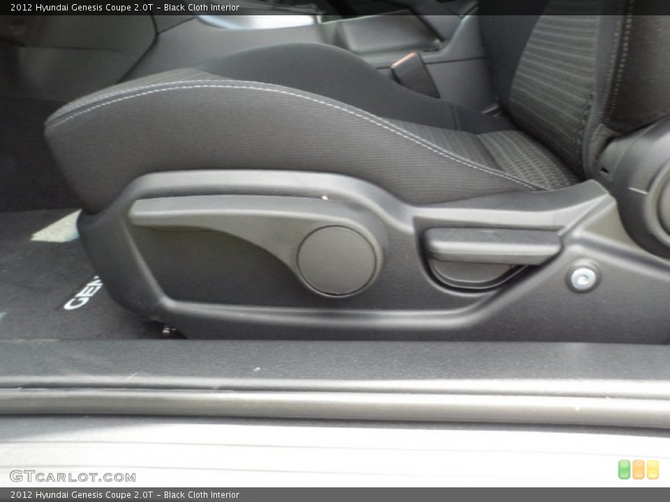 Black Cloth Interior Photo for the 2012 Hyundai Genesis Coupe 2.0T #51952139