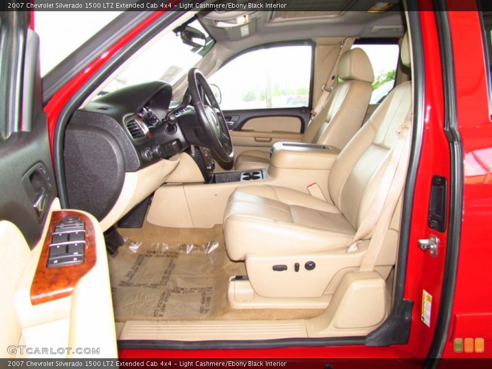 Light Cashmere/Ebony Black Interior Photo for the 2007 Chevrolet Silverado 1500 LTZ Extended Cab 4x4 #51952169