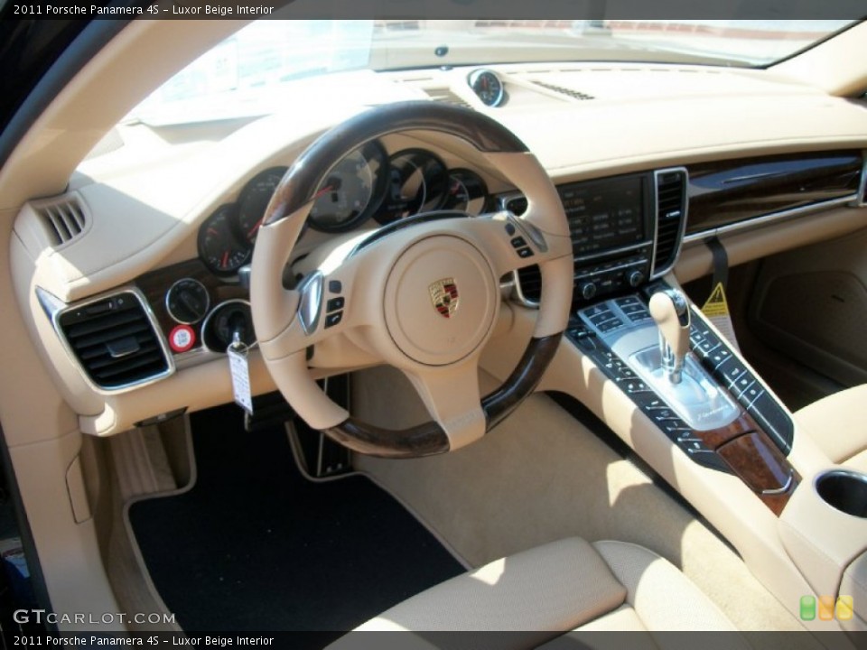 Luxor Beige Interior Photo for the 2011 Porsche Panamera 4S #51952397