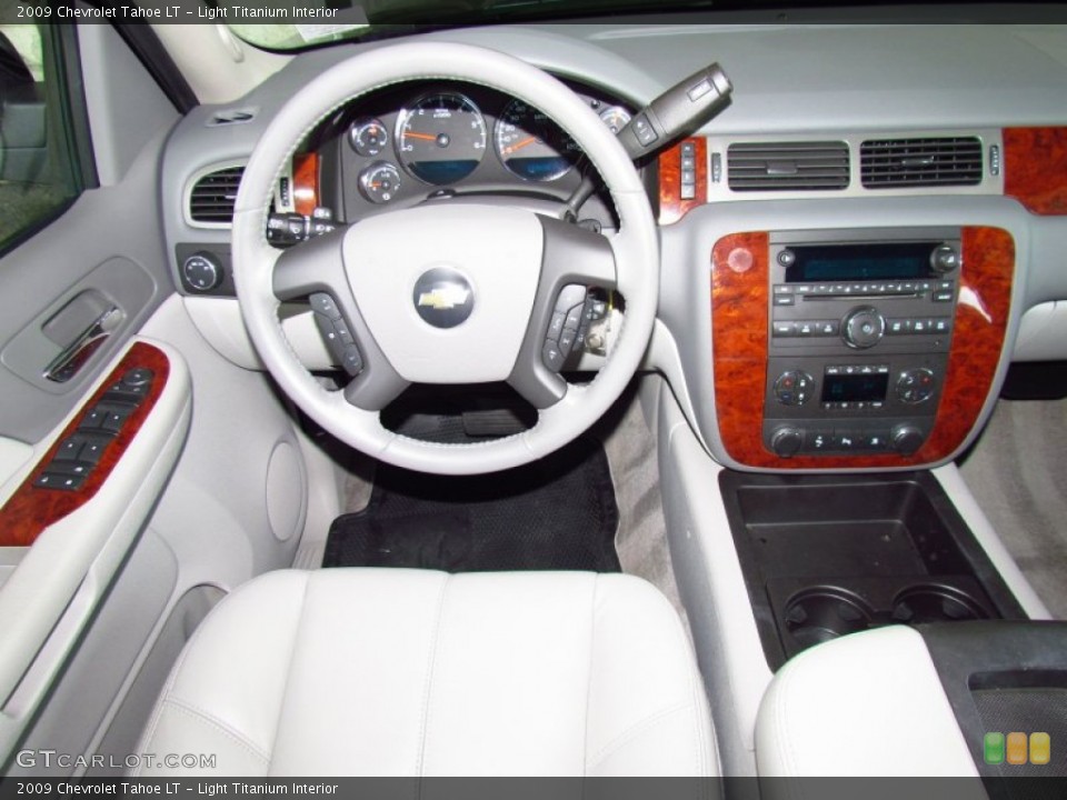 Light Titanium Interior Dashboard for the 2009 Chevrolet Tahoe LT #51954011