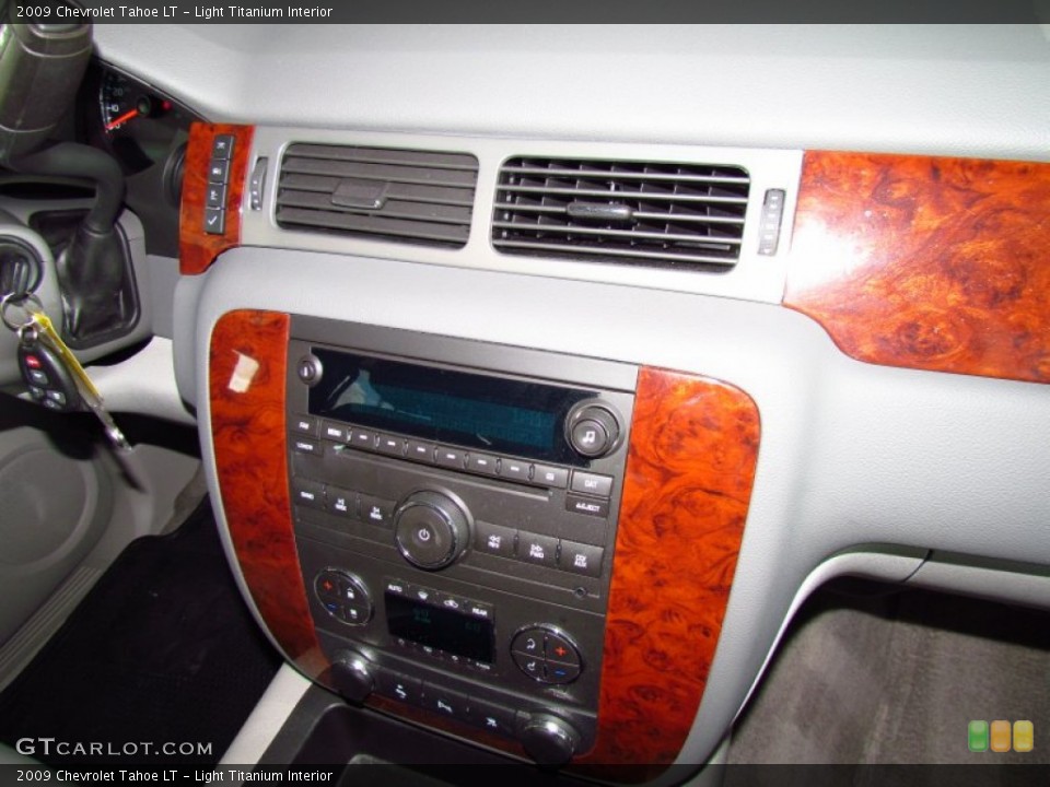Light Titanium Interior Controls for the 2009 Chevrolet Tahoe LT #51954035