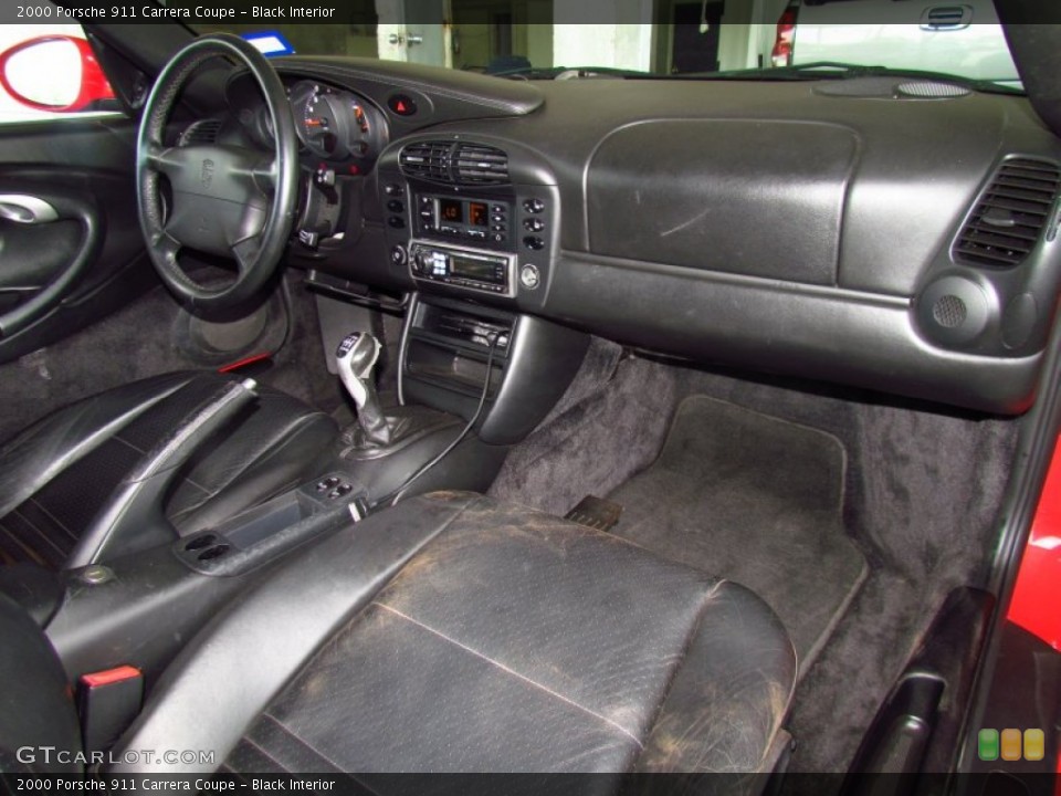 Black Interior Dashboard for the 2000 Porsche 911 Carrera Coupe #51955055