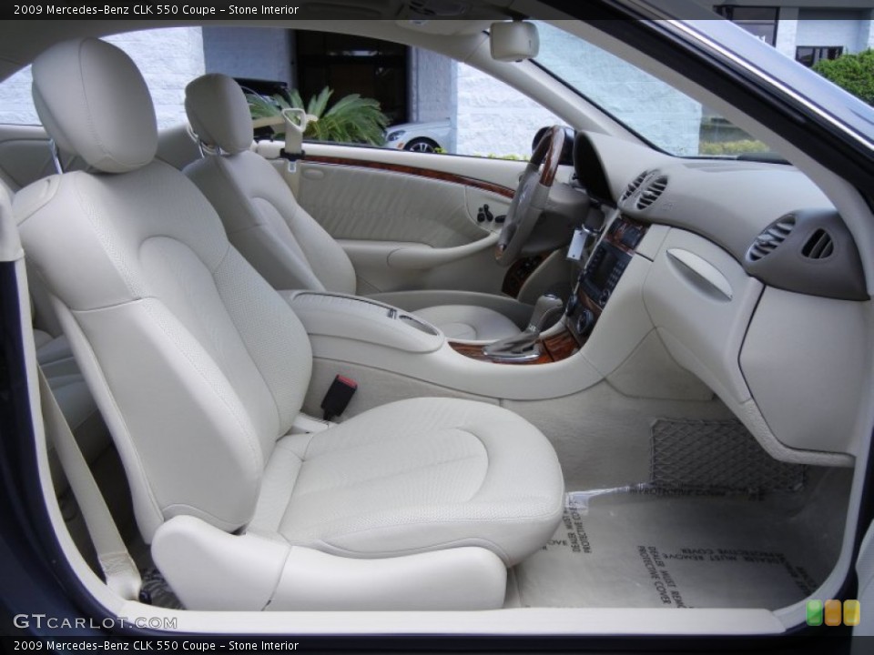 Stone Interior Photo for the 2009 Mercedes-Benz CLK 550 Coupe #51965126