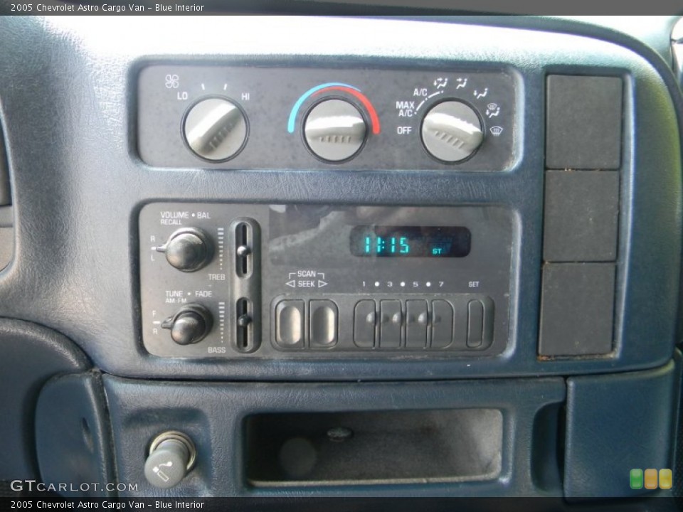 Blue Interior Controls for the 2005 Chevrolet Astro Cargo Van #51965822