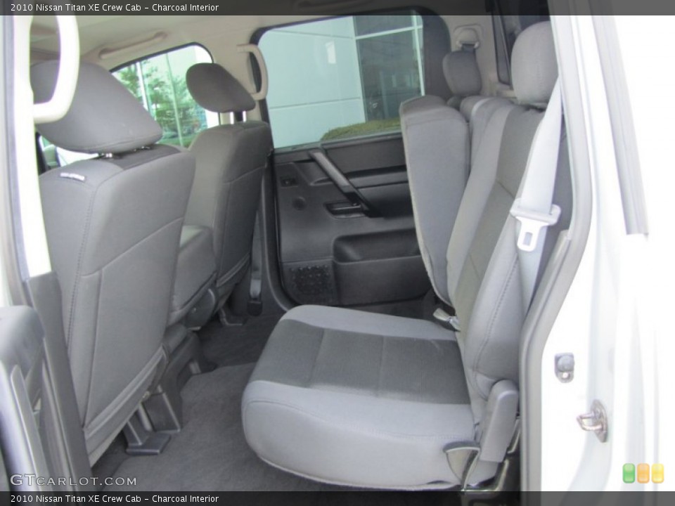 Charcoal Interior Photo for the 2010 Nissan Titan XE Crew Cab #51972398